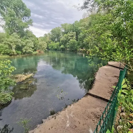 Σπίτι διακοπών River House Arelic